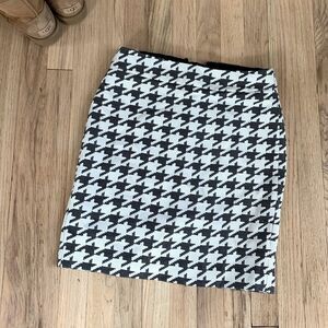 BANANA REPUBLIC Unique Design - MIDI Skirt